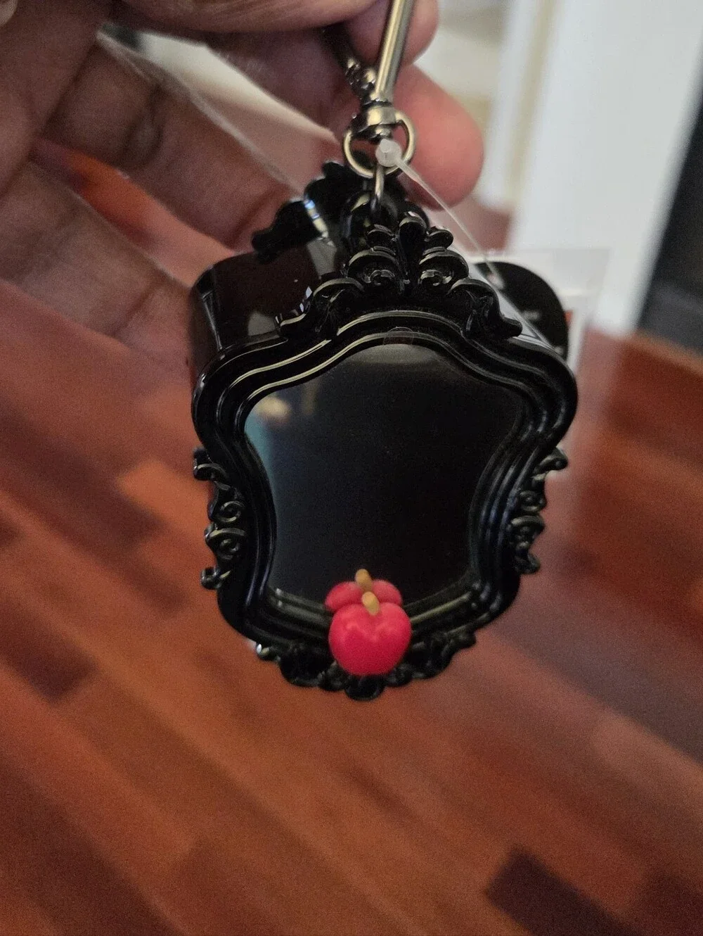 Disney Villains Collection Evil Queen Mirror Light-Up Hand Gel Holder